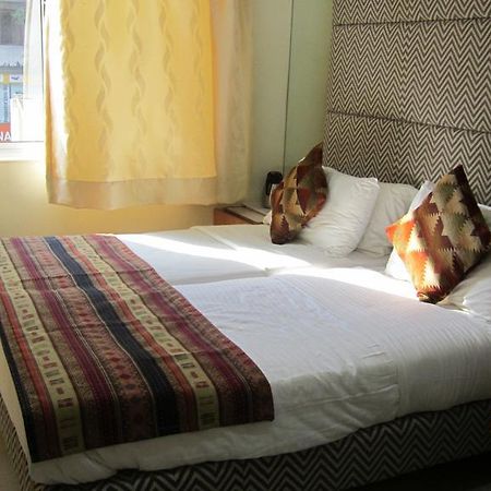Empire Hotel Mumbai Ruang foto